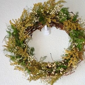 Custom made dried flower wreath
